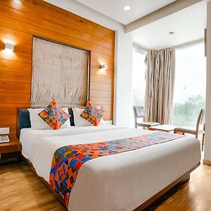 Fabhotel Kyra - Near Airport Road